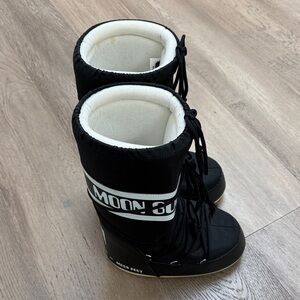 Moon Boot Women's Black and White Winter Boots - Iconic. Fits size US 7-8.5